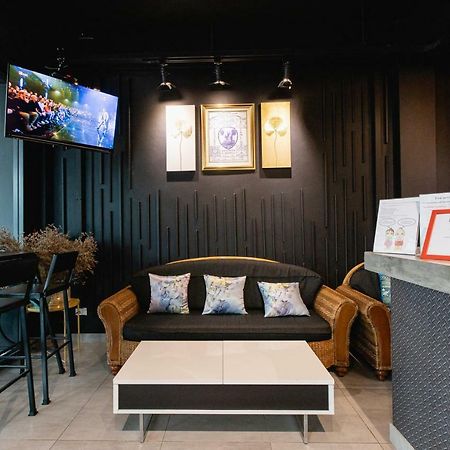 Asia Place Apartment Bangkok Esterno foto